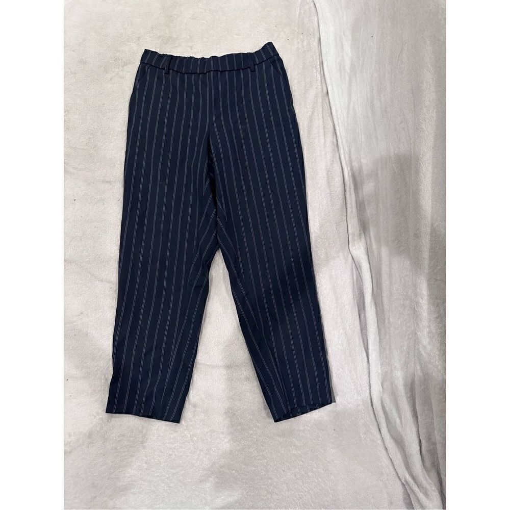 Women’s work dress pants navy with gray stripes women’s size M measurements in d
